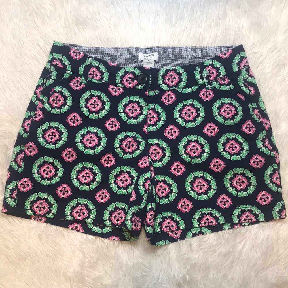 Crown & Ivy Caroline Shorts